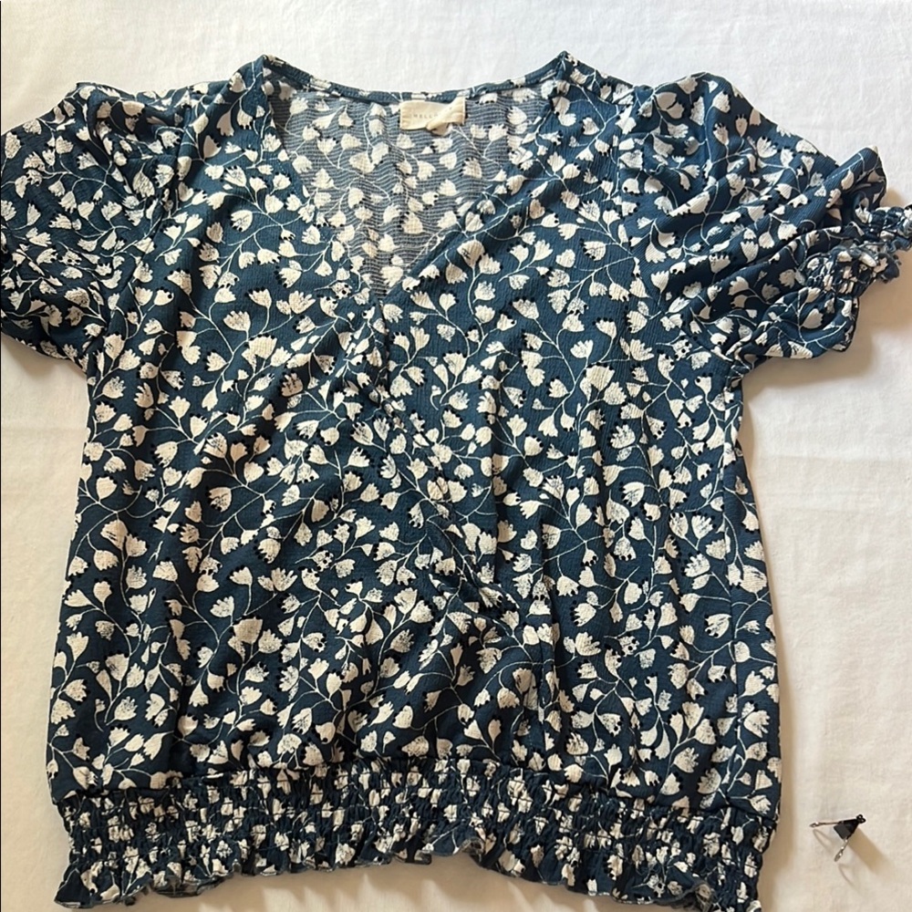 MELLODAY Blue and White Puff Sleeve Ruched Blouse